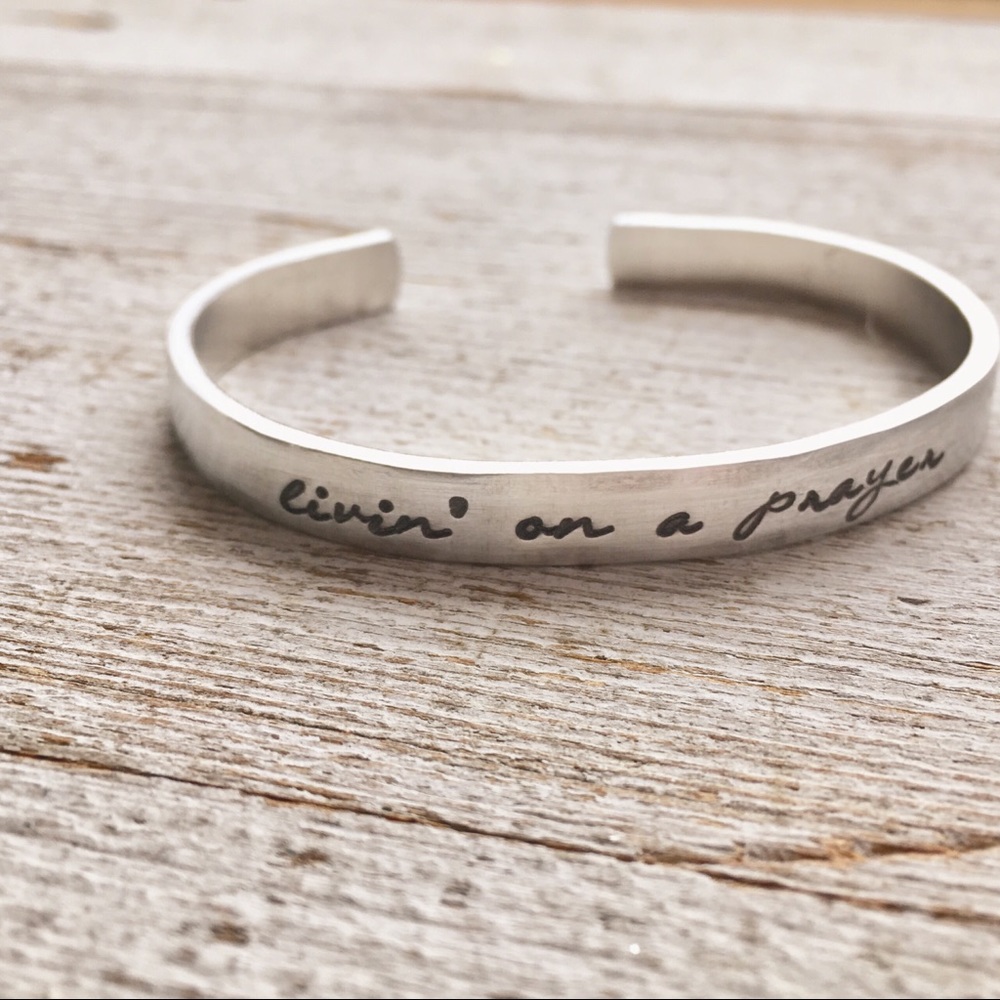 Livin’ on a Prayer Bracelet 💋 - Picture 1 of 1